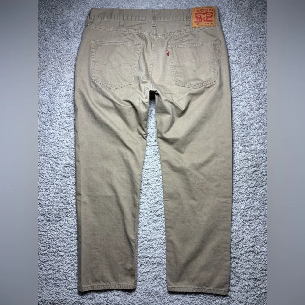 Levis Jeans Mens 38 x 30 Classic 505 Everyday Business Casual Work Denim Basic